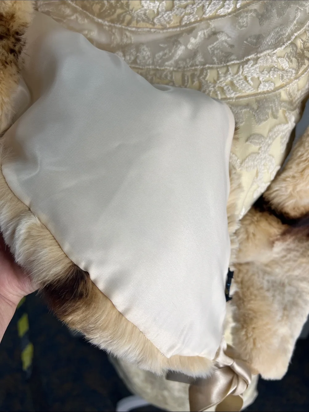 Faux Fur Scarf Wrap in Cream and Brown